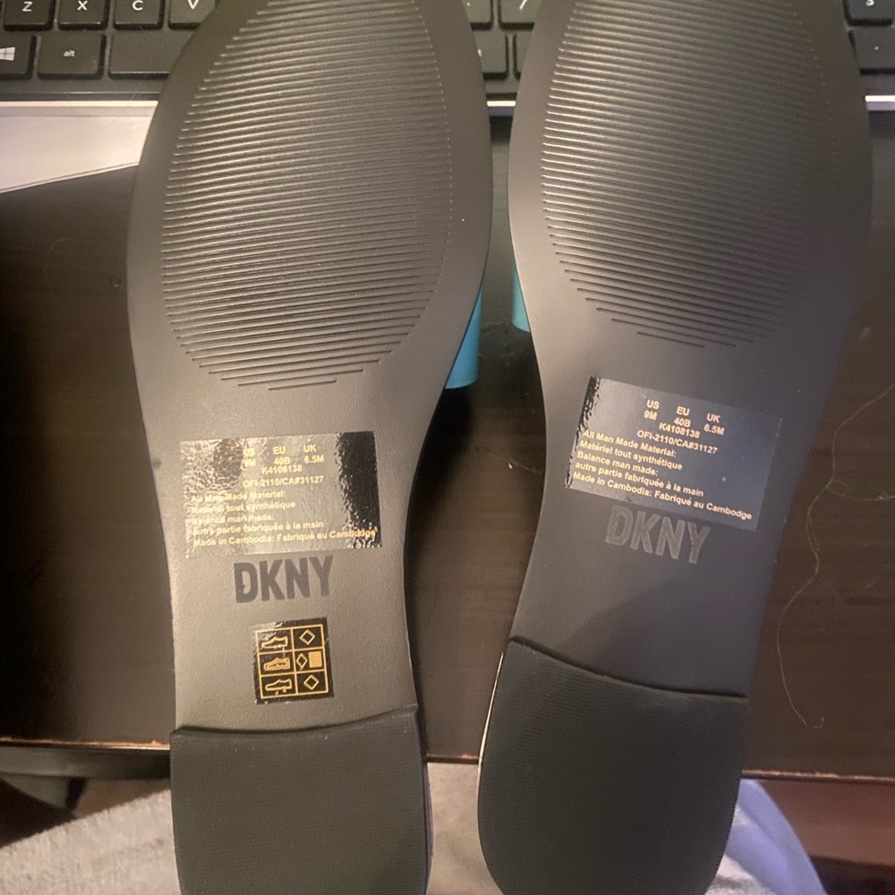 DKNY Teal/Silver Waltz Sandals Iridescent Slip-On - Picture 2 of 3